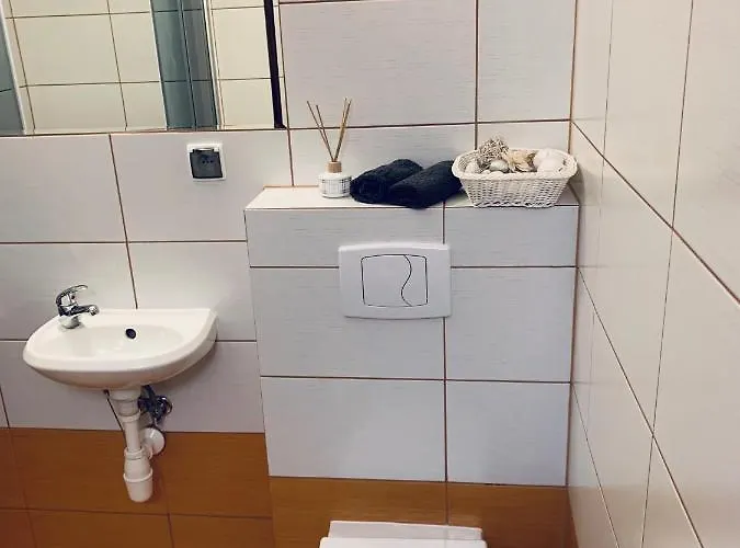 Penzion Ms-otel Goscinne 1,2,3 Osobowe Zywiec Jezioro Zywieckie Pietrzykowice (Bielsko-Biala)