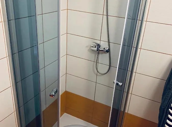 Penzion Ms-otel Goscinne 1,2,3 Osobowe Zywiec Jezioro Zywieckie Pietrzykowice (Bielsko-Biala)